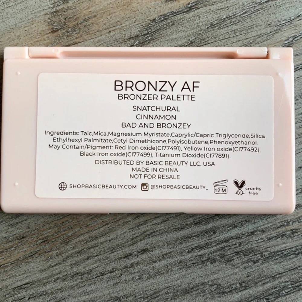 BASIC BEAUTY BRONZER PALETTE